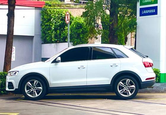 AUDI Q3 2.0 TFSI AMBITION QUATTRO 4P GASOLINA S TRONIC